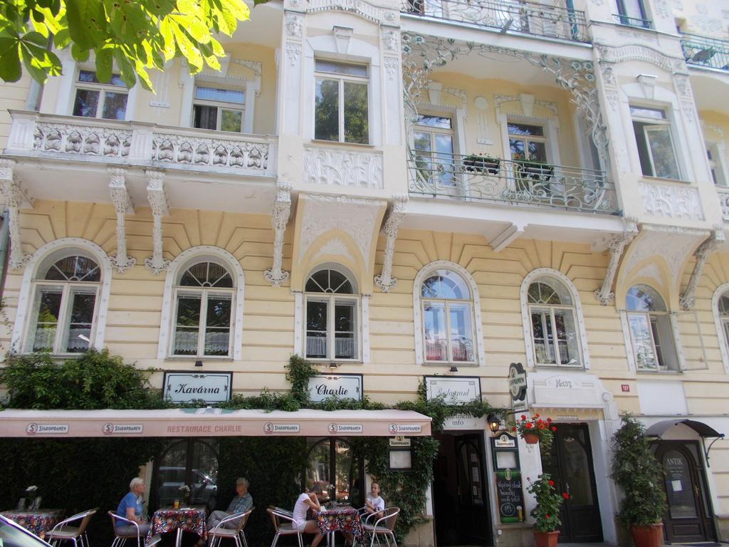Edward Apartamento Mariánské Lázně Exterior foto